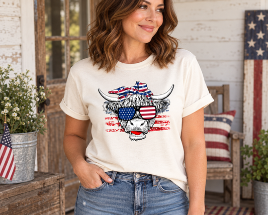 Patriotic Highland Cow Graphic T-Shirt – American Flag Western Tee