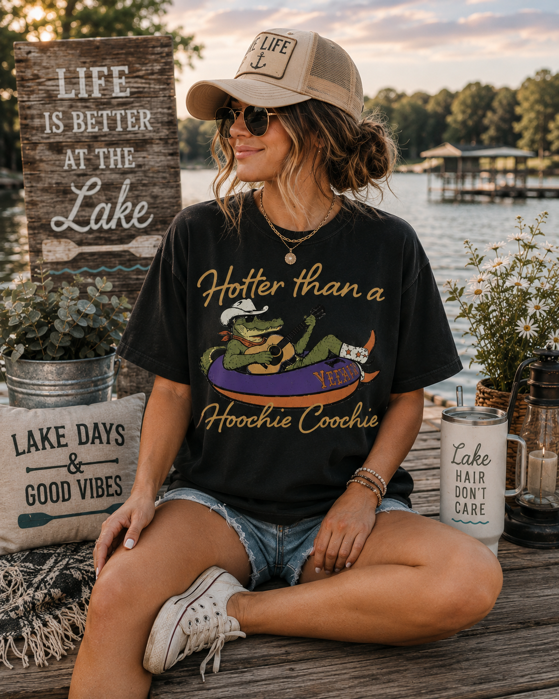 Hotter Than a Hoochie Coochie Alligator Graphic T-Shirt